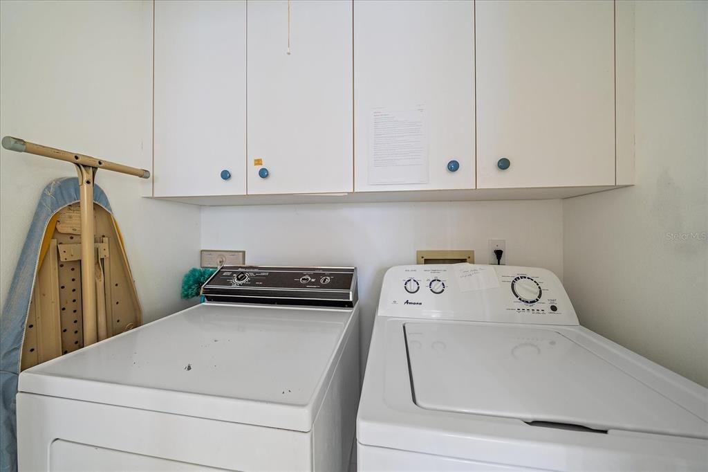 待售: $299,900 (2 贝兹, 2 浴室, 1598 平方英尺)