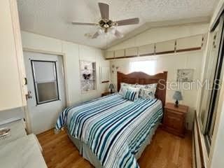 На продажу: $115,000 (2 спален, 2 ванн, 870 Квадратных фут)