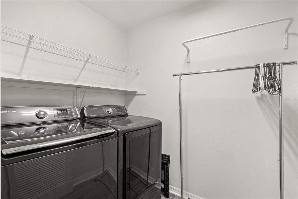 Activo con contrato: $199,000 (2 camas, 2 baños, 1251 Pies cuadrados)