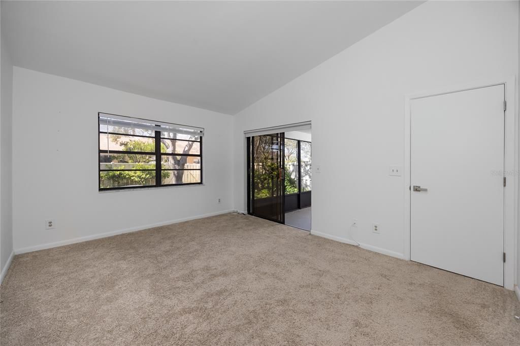 Active With Contract: $345,000 (2 beds, 2 baths, 1255 Square Feet)
