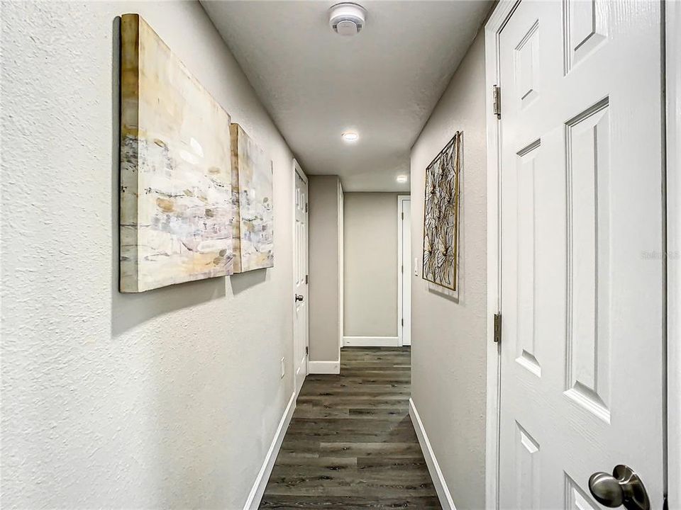 На продажу: $585,000 (3 спален, 2 ванн, 1215 Квадратных фут)