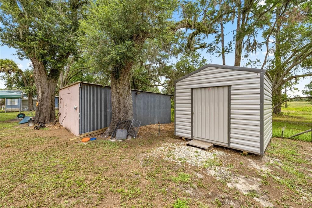 Active With Contract: $175,000 (2 beds, 1 baths, 1225 Square Feet)