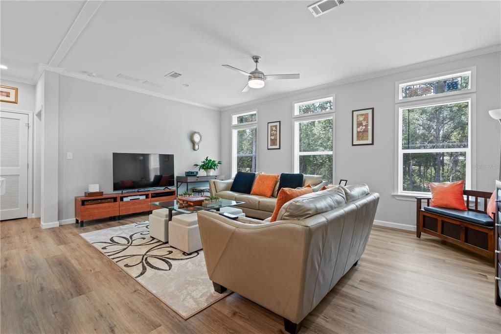 En Venta: $375,000 (2 camas, 2 baños, 1287 Pies cuadrados)