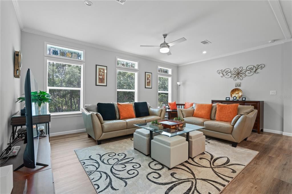 En Venta: $375,000 (2 camas, 2 baños, 1287 Pies cuadrados)