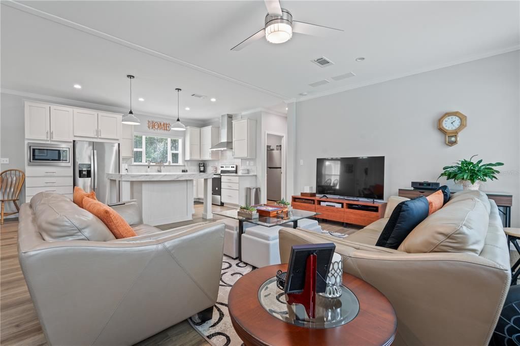 En Venta: $375,000 (2 camas, 2 baños, 1287 Pies cuadrados)