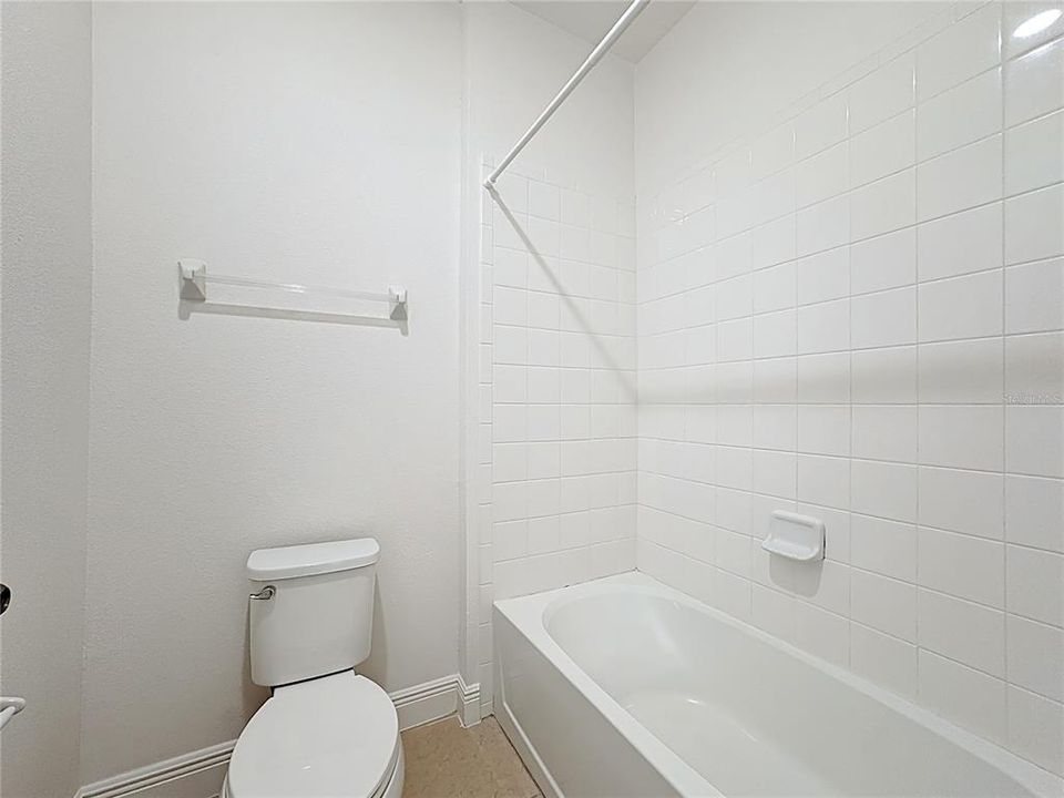 Active With Contract: $1,995 (4 beds, 2 baths, 1819 Square Feet)