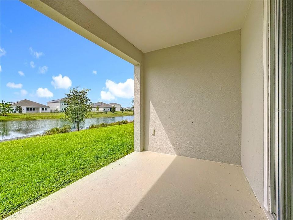 Active With Contract: $1,995 (4 beds, 2 baths, 1819 Square Feet)