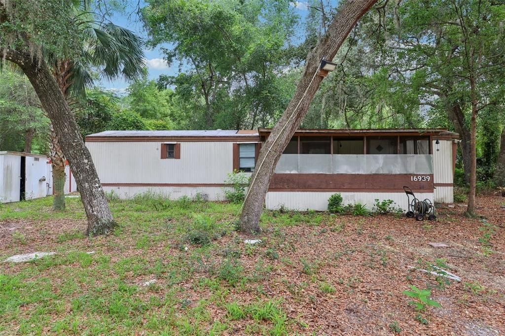 Недавно продано: $71,000 (2 спален, 1 ванн, 784 Квадратных фут)