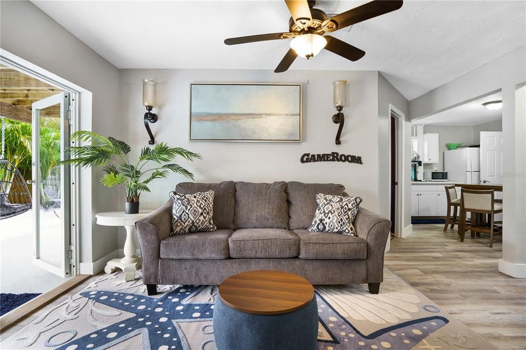 На продажу: $674,000 (5 спален, 3 ванн, 2820 Квадратных фут)