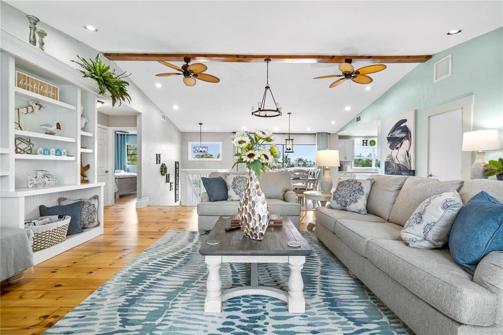 На продажу: $674,000 (5 спален, 3 ванн, 2820 Квадратных фут)