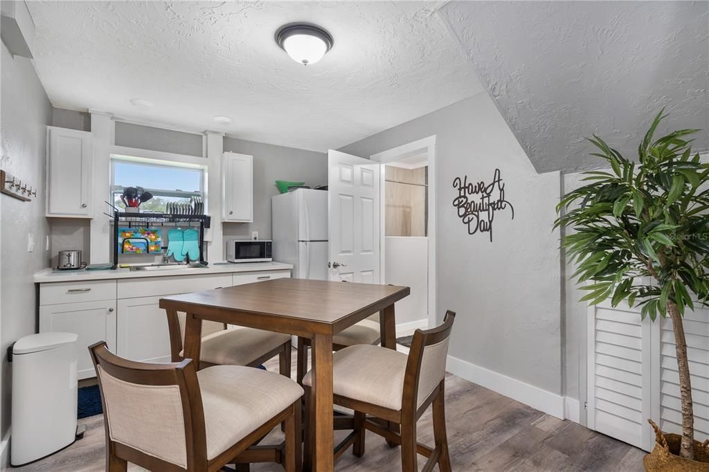 На продажу: $674,000 (5 спален, 3 ванн, 2820 Квадратных фут)