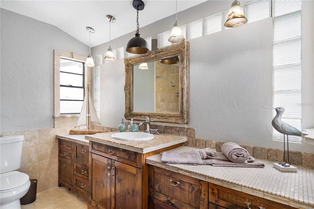 На продажу: $674,000 (5 спален, 3 ванн, 2820 Квадратных фут)