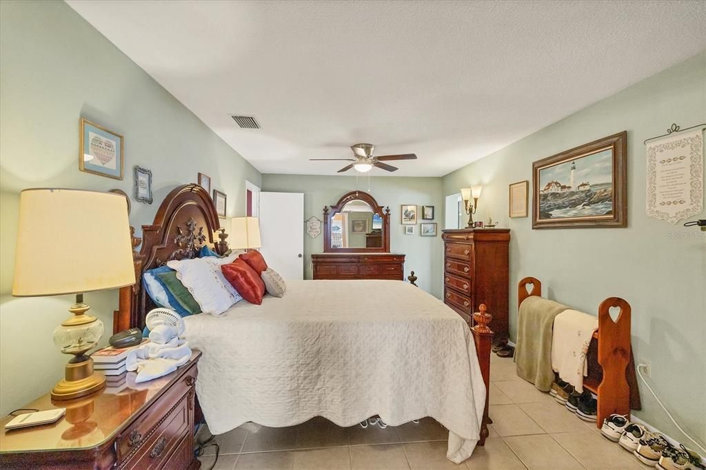 На продажу: $699,000 (3 спален, 3 ванн, 2814 Квадратных фут)