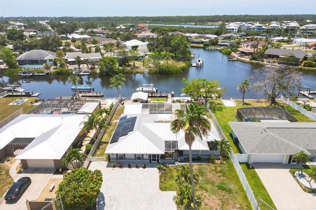 На продажу: $699,000 (3 спален, 3 ванн, 2814 Квадратных фут)