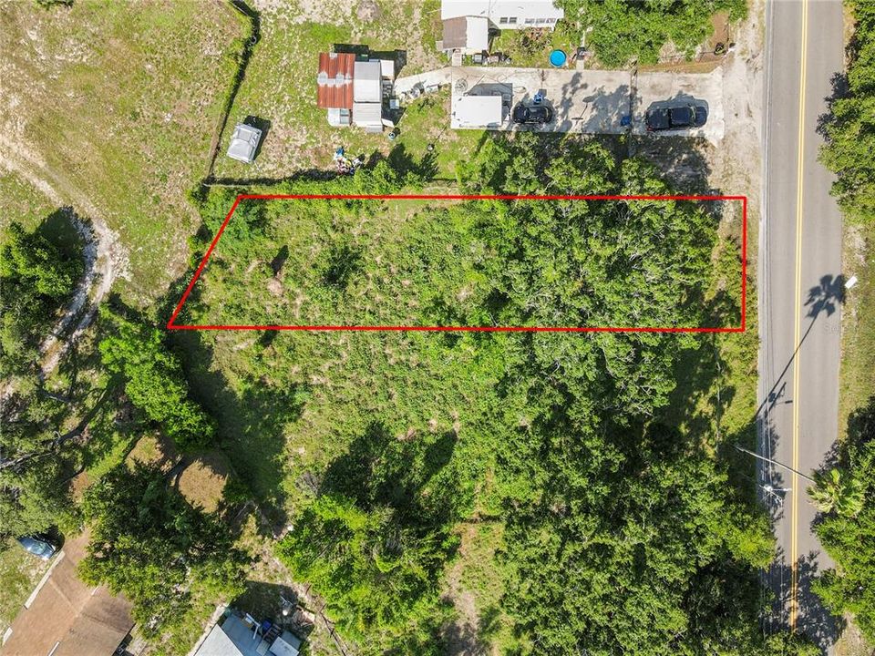 На продажу: $80,000 (0.17 acres)