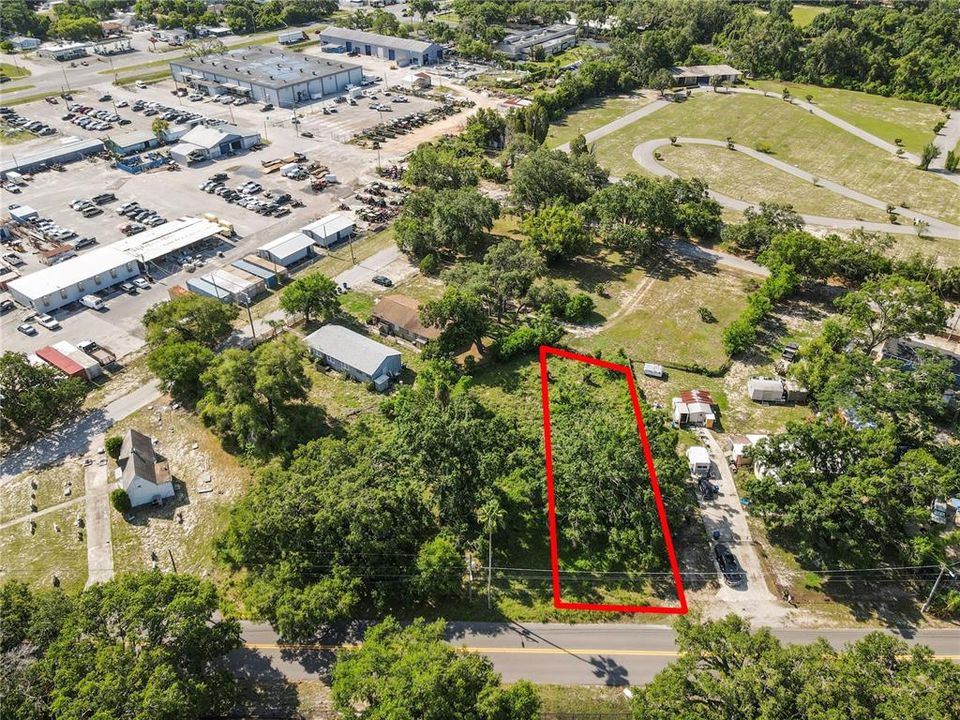 На продажу: $80,000 (0.17 acres)