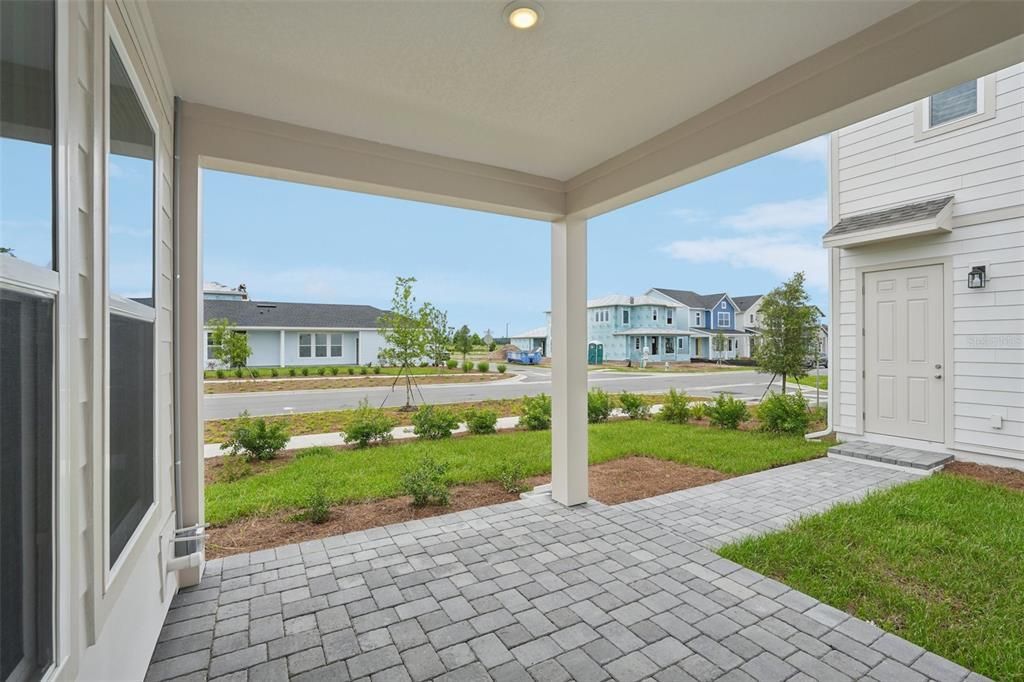 Под контрактом: $749,990 (5 спален, 4 ванн, 3130 Квадратных фут)