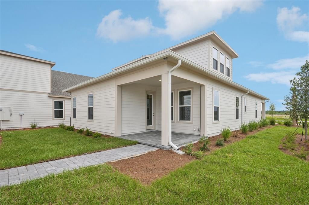 Под контрактом: $749,990 (5 спален, 4 ванн, 3130 Квадратных фут)