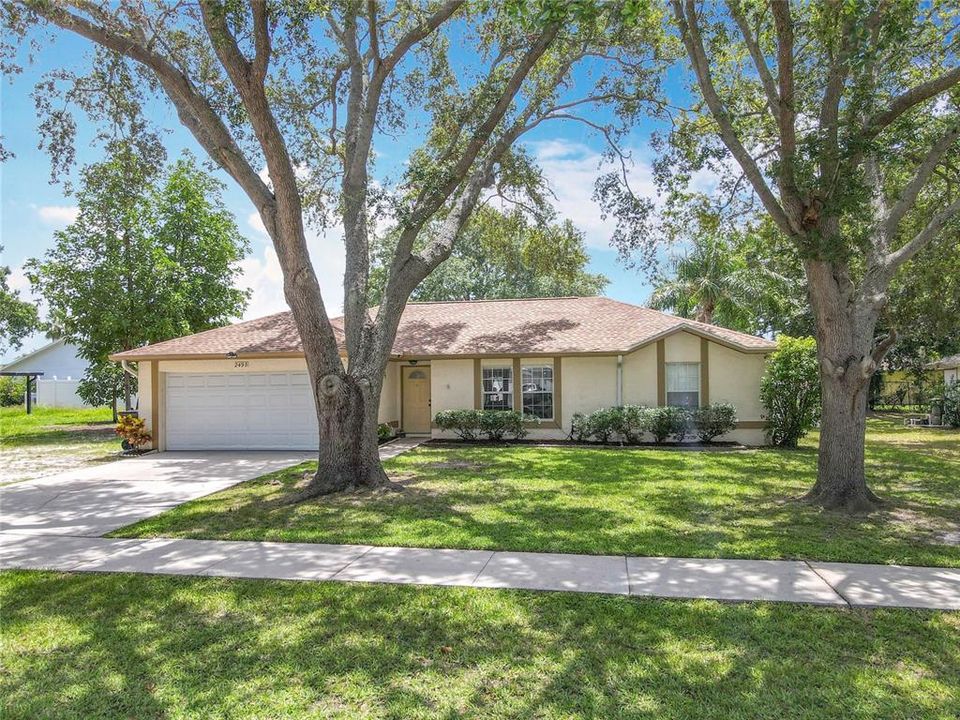 For Sale: $355,000 (3 beds, 2 baths, 1465 Square Feet)