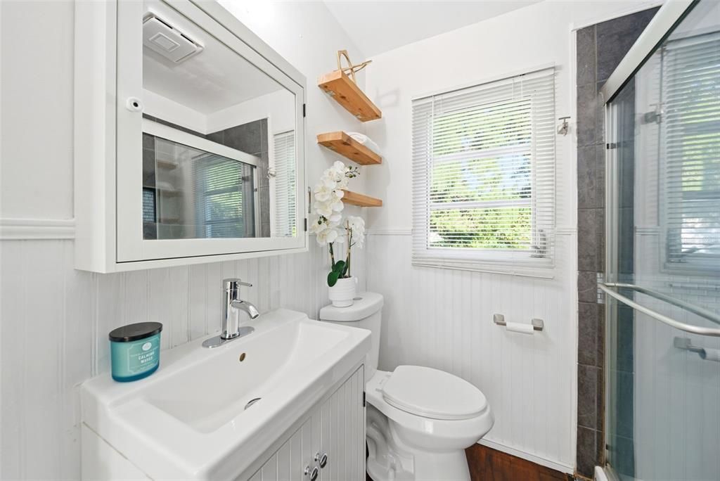 На продажу: $399,000 (3 спален, 2 ванн, 1238 Квадратных фут)