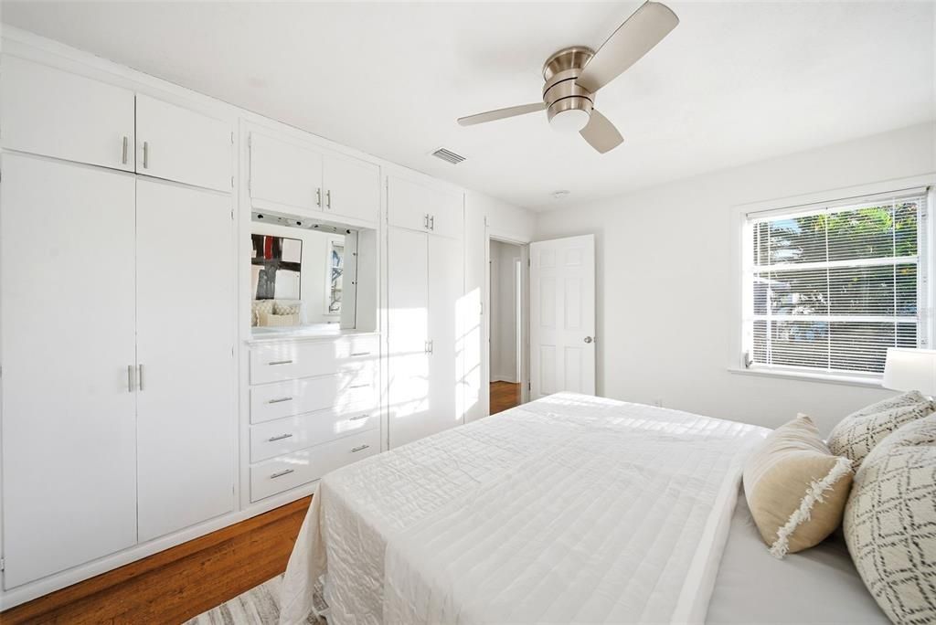 На продажу: $399,000 (3 спален, 2 ванн, 1238 Квадратных фут)