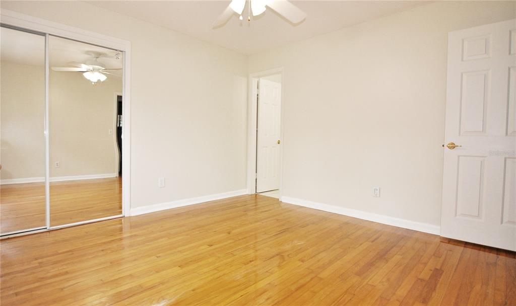 For Sale: $489,900 (4 beds, 2 baths, 2282 Square Feet)