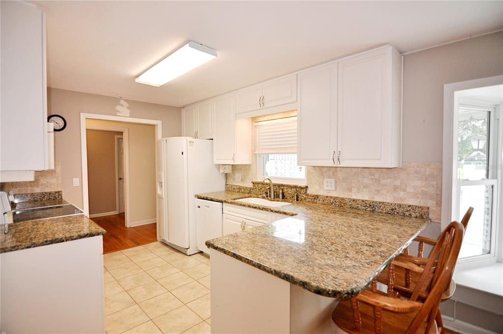 For Sale: $489,900 (4 beds, 2 baths, 2282 Square Feet)