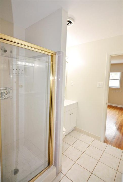 For Sale: $489,900 (4 beds, 2 baths, 2282 Square Feet)