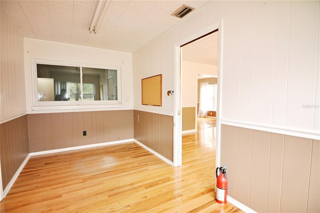 For Sale: $489,900 (4 beds, 2 baths, 2282 Square Feet)