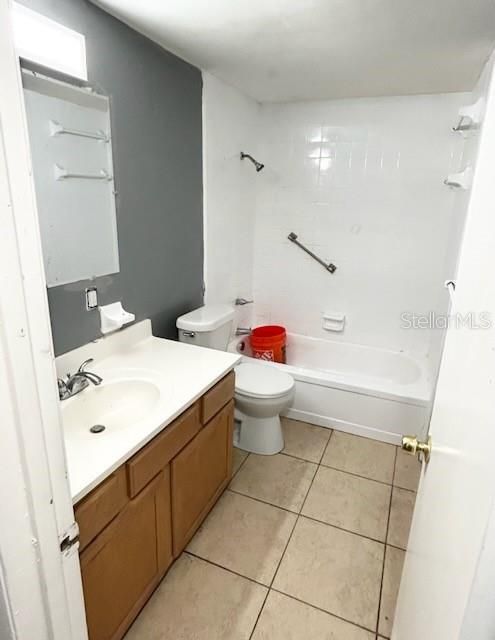 En Venta: $230,000 (3 camas, 2 baños, 1124 Pies cuadrados)