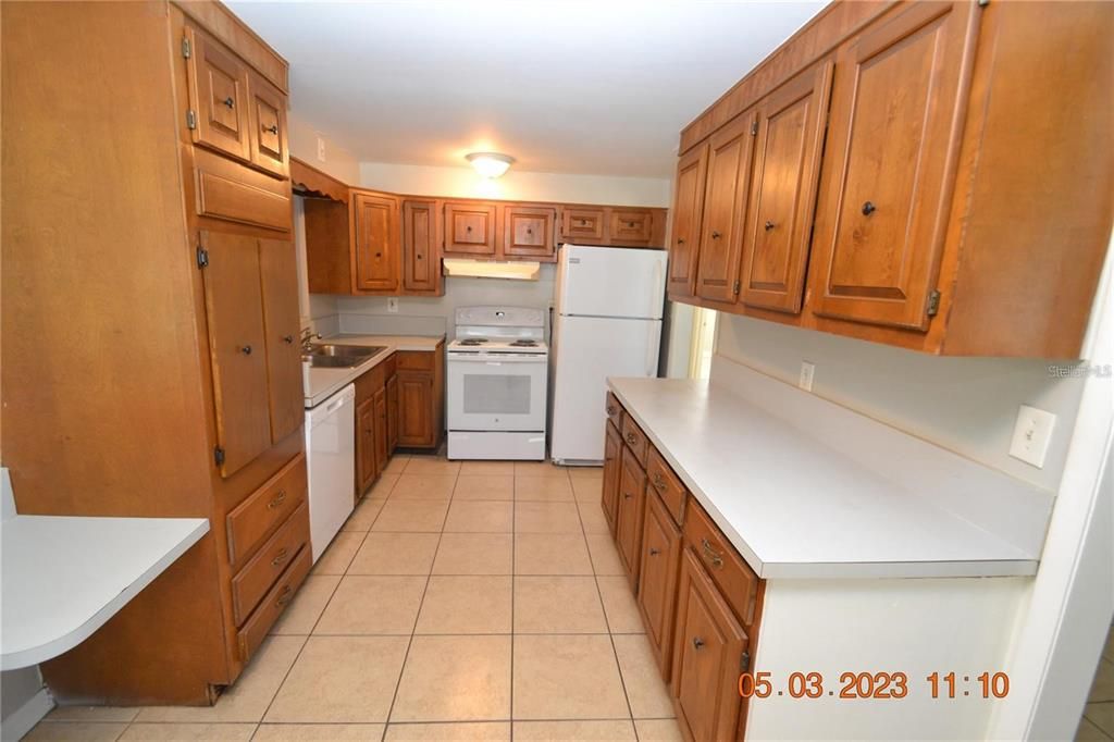 En Venta: $230,000 (3 camas, 2 baños, 1124 Pies cuadrados)