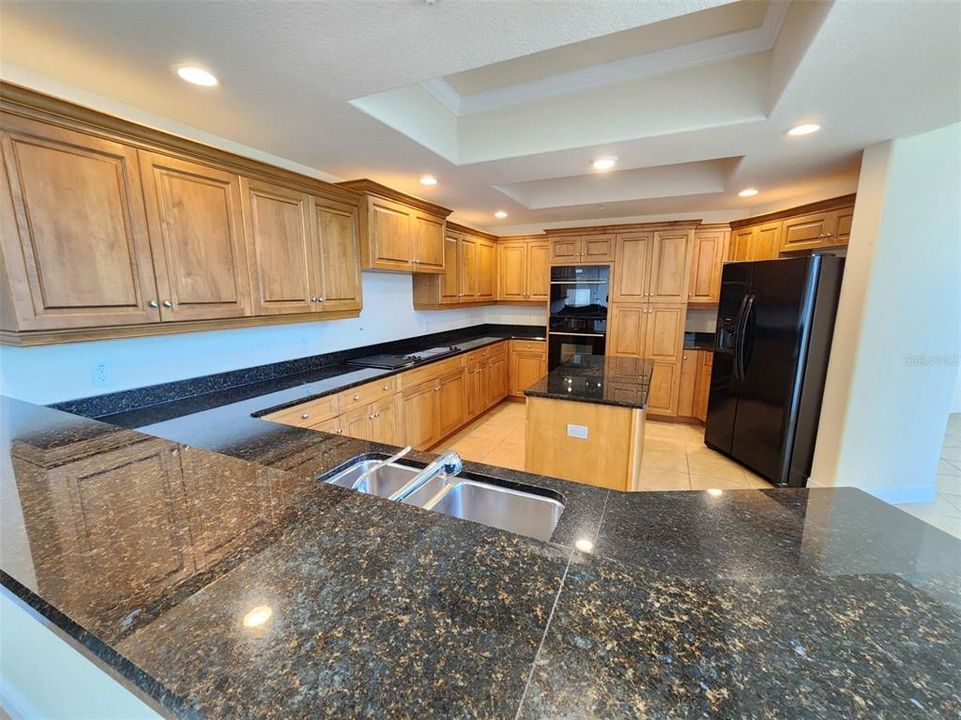 В аренду: $3,750 (3 спален, 3 ванн, 2694 Квадратных фут)