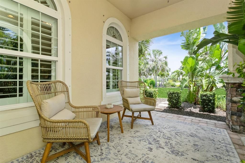 Activo con contrato: $1,349,000 (5 camas, 4 baños, 4560 Pies cuadrados)