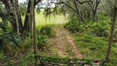 На продажу: $414,900 (8.22 acres)