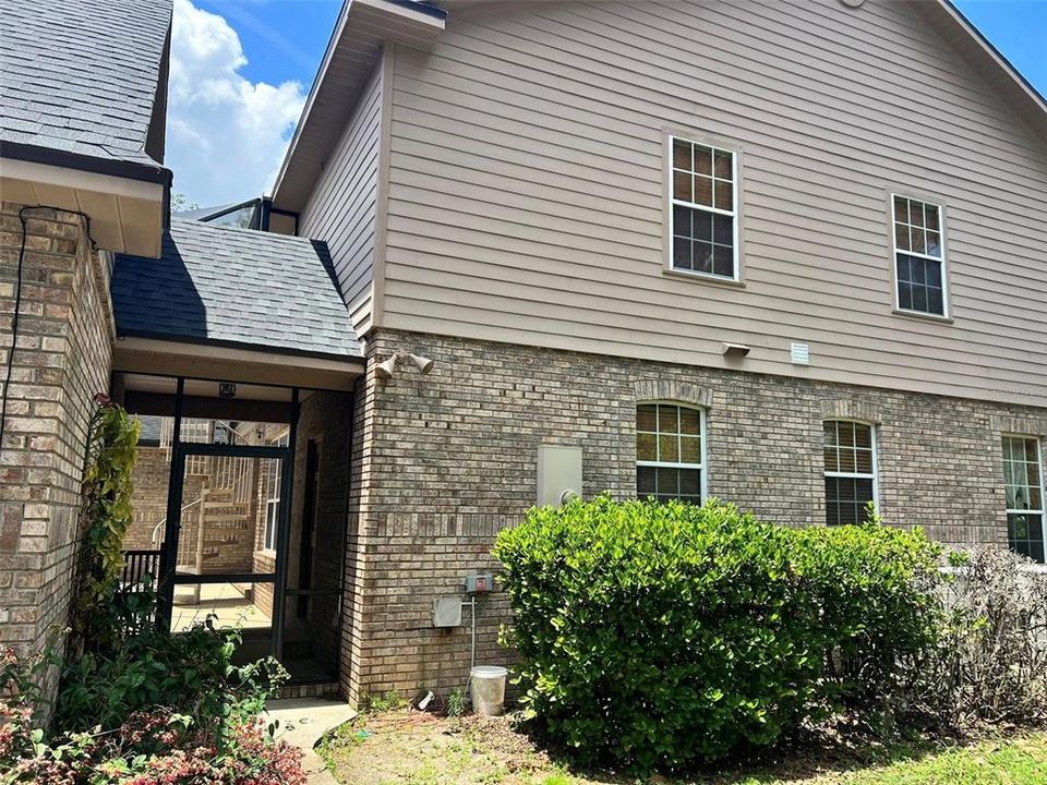 For Rent: $6,800 (4 beds, 3 baths, 8194 Square Feet)