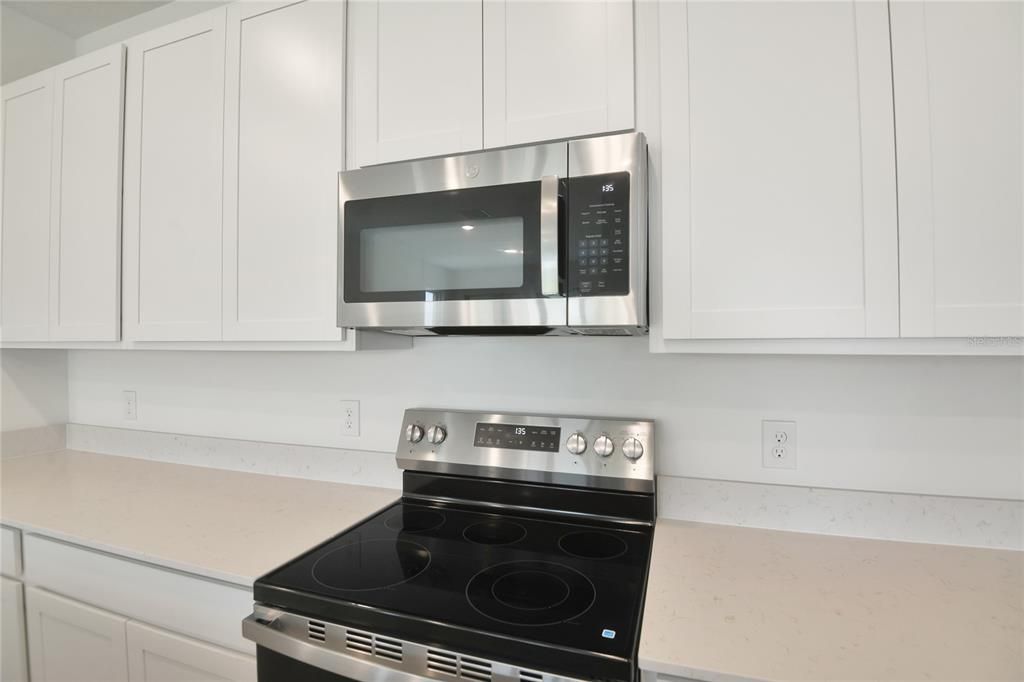 For Sale: $372,772 (4 beds, 2 baths, 2414 Square Feet)