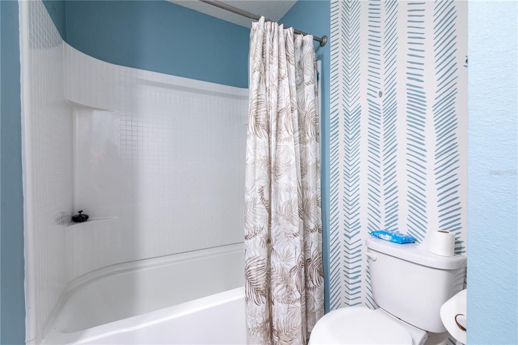 Active With Contract: $359,500 (4 beds, 2 baths, 2298 Square Feet)