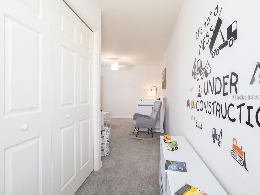 For Sale: $289,900 (3 beds, 2 baths, 1713 Square Feet)