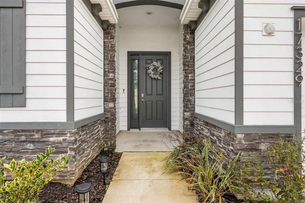 En Renta: $2,650 (4 camas, 2 baños, 1980 Pies cuadrados)