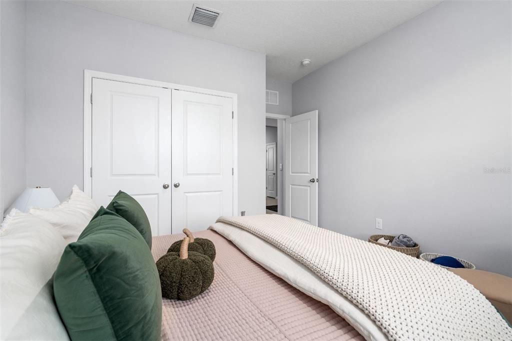 En Renta: $2,650 (4 camas, 2 baños, 1980 Pies cuadrados)