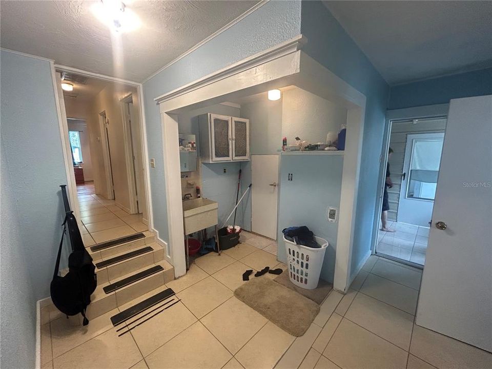 For Sale: $399,000 (3 beds, 2 baths, 1344 Square Feet)