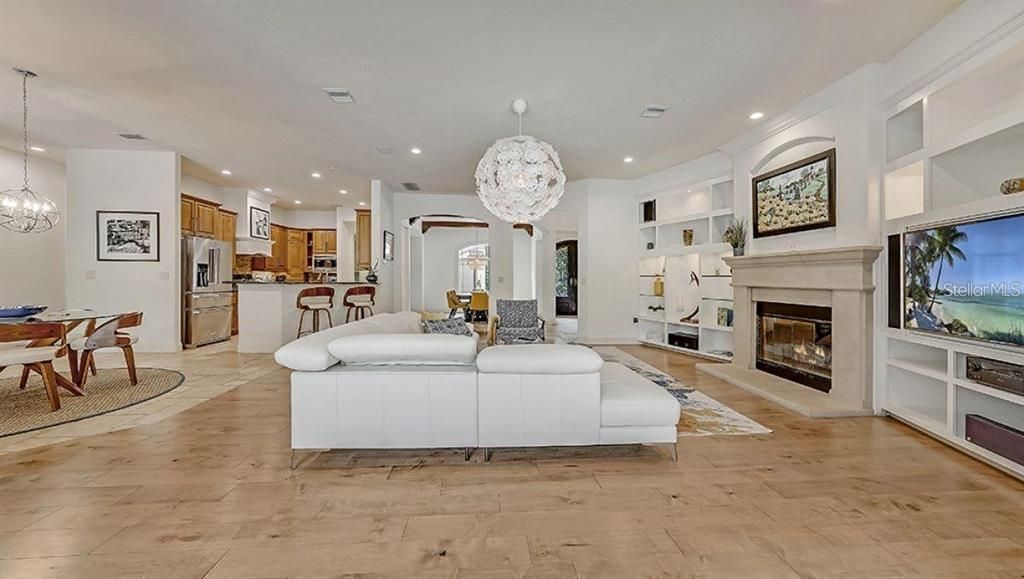 En Renta: $15,000 (4 camas, 3 baños, 3519 Pies cuadrados)