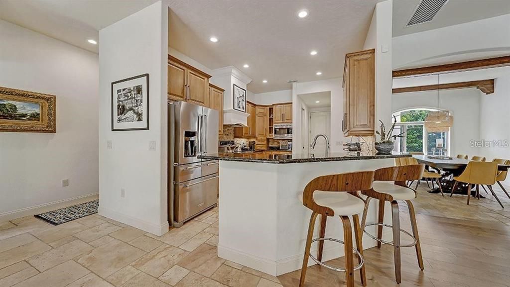 En Renta: $15,000 (4 camas, 3 baños, 3519 Pies cuadrados)