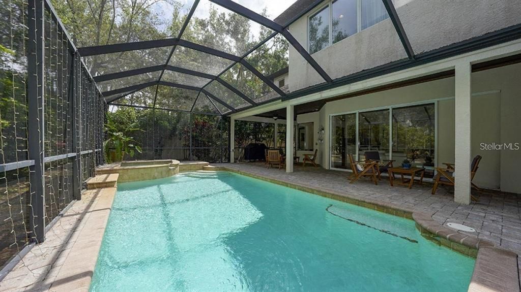 En Renta: $15,000 (4 camas, 3 baños, 3519 Pies cuadrados)