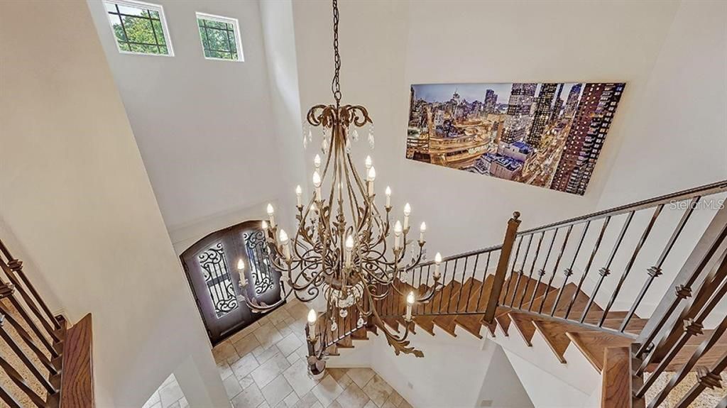 En Renta: $15,000 (4 camas, 3 baños, 3519 Pies cuadrados)