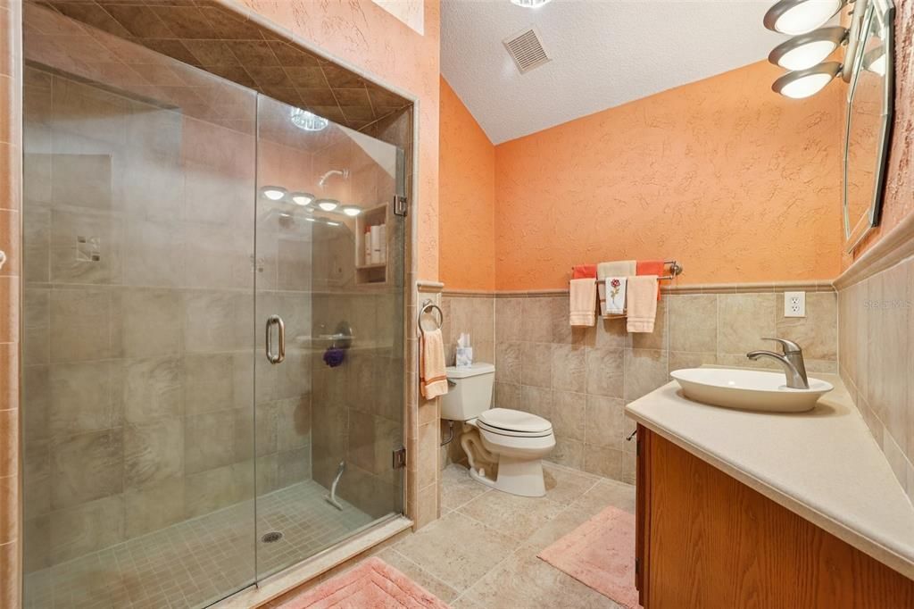На продажу: $348,000 (3 спален, 2 ванн, 1696 Квадратных фут)