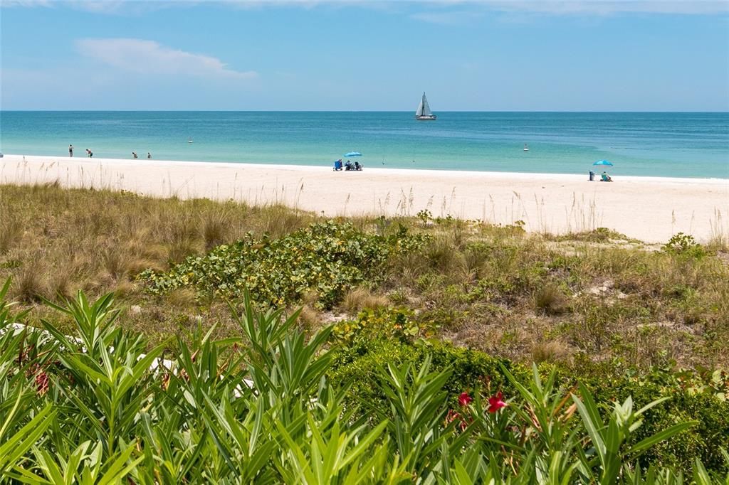 待售: $815,000 (2 贝兹, 2 浴室, 1364 平方英尺)