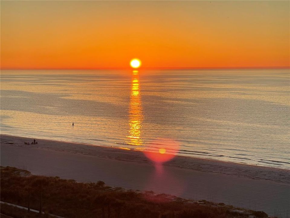 待售: $815,000 (2 贝兹, 2 浴室, 1364 平方英尺)