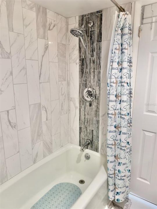 待售: $815,000 (2 贝兹, 2 浴室, 1364 平方英尺)