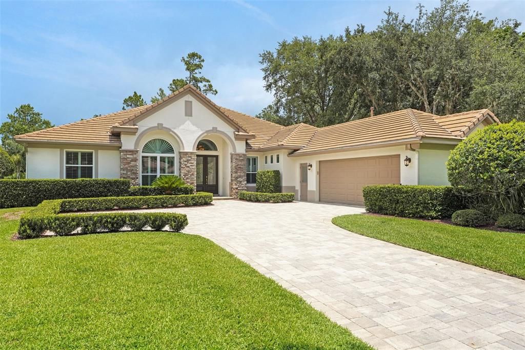 Vendido Recientemente: $1,150,000 (4 camas, 4 baños, 3271 Pies cuadrados)